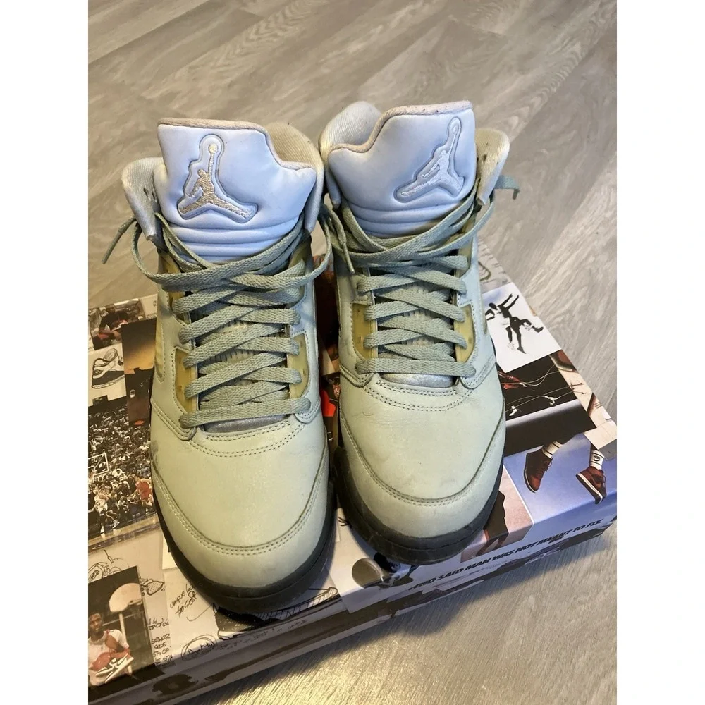 Jordan 5 Retro Lightning trainers in white and green Men Size 10.5